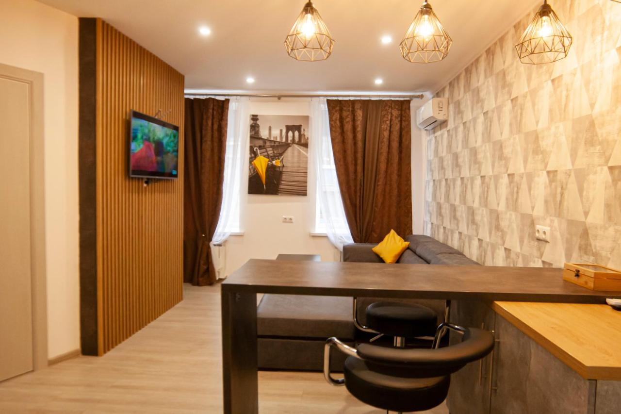 Ultra Lux 3 Rooms Apartment Near Arena City Kijev Kültér fotó